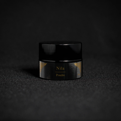 Pot de Nila en poudre fermé