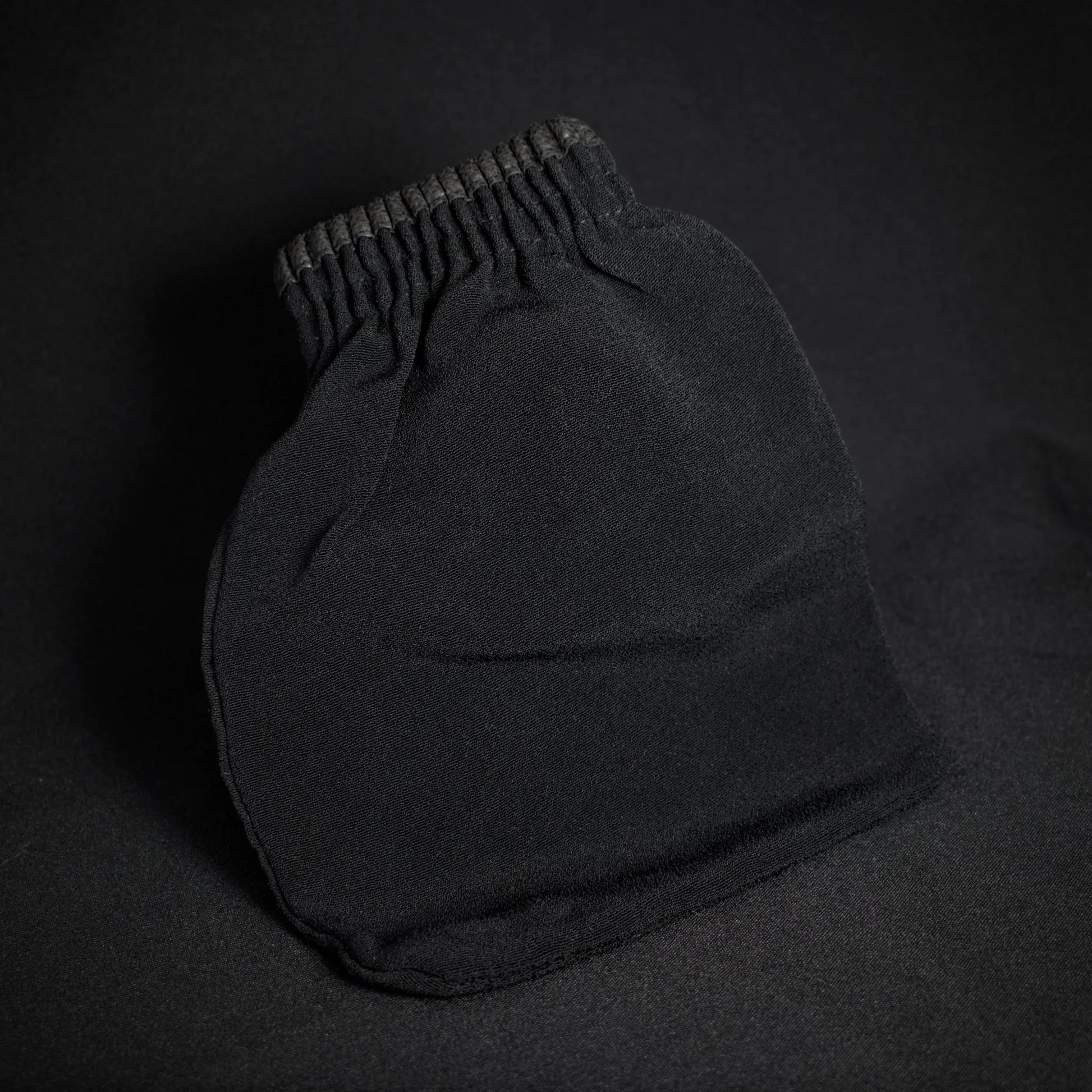 gant exfoliant kessa noir